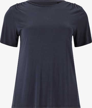 Q by Endurance Performance Shirt in Grey: front