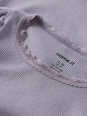 NAME IT T-Shirt 'NMFKab' in Lila