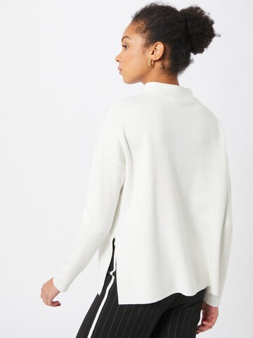 s.Oliver BLACK LABEL Sweter w kolorze biały