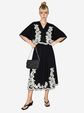 Completo pantalone di Bianco Lucci in nero