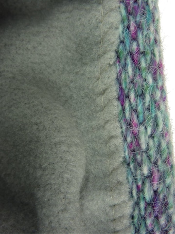 Kumixi Beanie in Purple