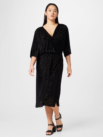 Robe 'Candy' Fransa Curve en noir : devant