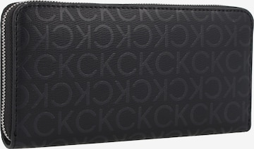 Portamonete 'Must' di Calvin Klein in nero