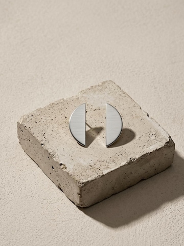DNSK Copenhagen Øreringe 'SAGA Waterproof Silver Stainless Steel Post Earring – Brushed Finish' i sølv