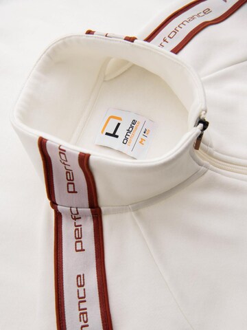 Ombre Sweatshirt in White