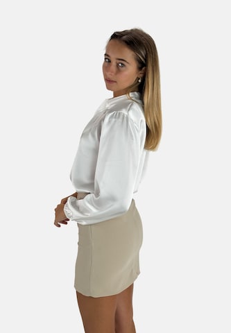 Elara Blouse in Wit