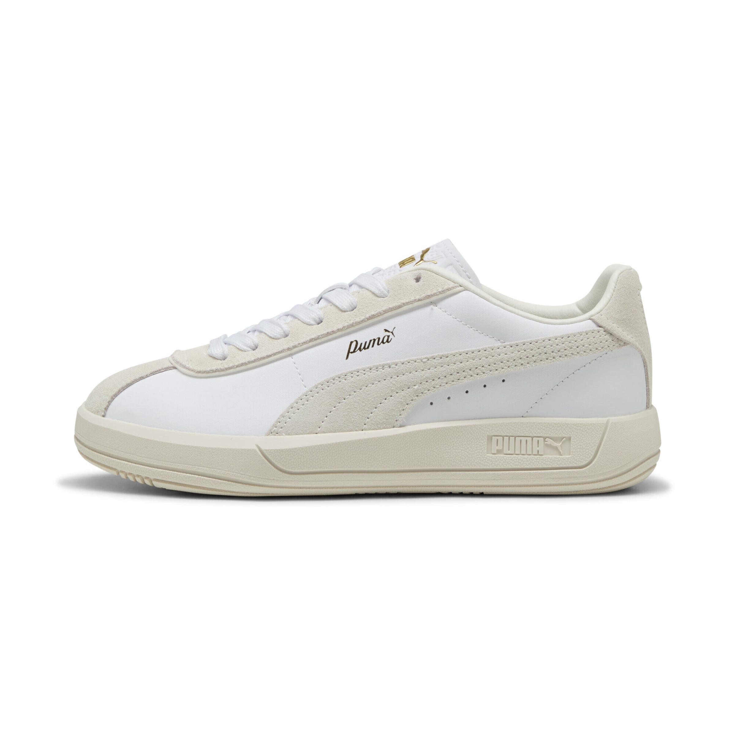 Baskets basses 'Club Klassika' PUMA en blanc : devant