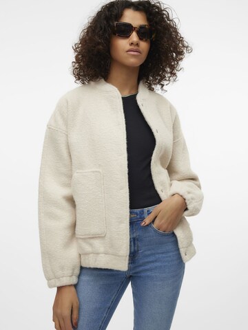VERO MODA Tussenjas 'Amber' in Beige