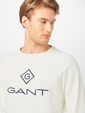 GANT Regular Fit Sweatshirt 'LOCK UP' in Weiß