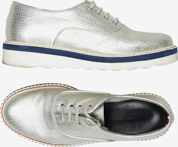 TOMMY HILFIGER Halbschuh 39 in Silber: Vorderseite