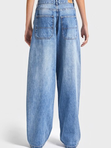 IT'S BASIC Loosefit Jeans 'NORA Skater Mid Rise Jeans (Lenght 28)' in Blauw