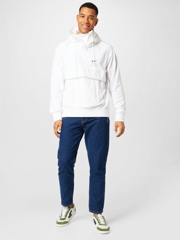 Nike Sportswear Sweatshirt in White