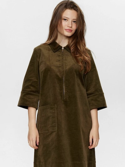 NÜMPH Robe 'Vizza' en olive, Vue avec produit