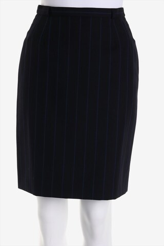 AKRIS Skirt in XS in Black: front