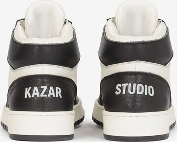 Sneaker alta di Kazar Studio in nero