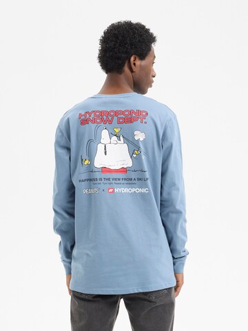 hydroponic - Camiseta 'Hydroponic x Peanuts Regular-Fit Long-Sleeve Ski Lift T-Shirt' en azul