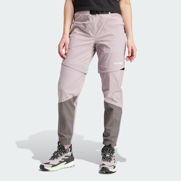 Effilé Pantalon de sport 'Utilitas' ADIDAS TERREX en violet : devant