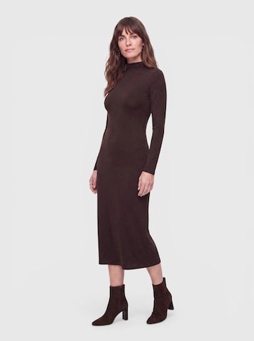 everly® - Vestido em castanho
