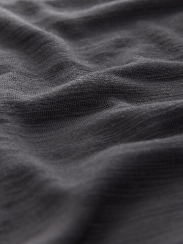 Maglia funzionale di Next in grigio