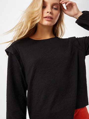 ONLY - Camiseta 'Darina' en negro