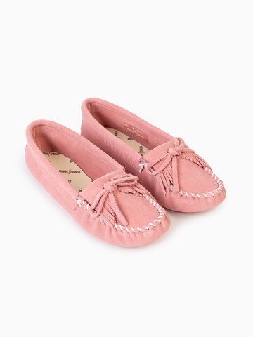 Minnetonka Moccasins 'Kilty' in Pink