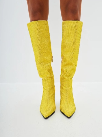CESARE GASPARI Boots in Gold: front