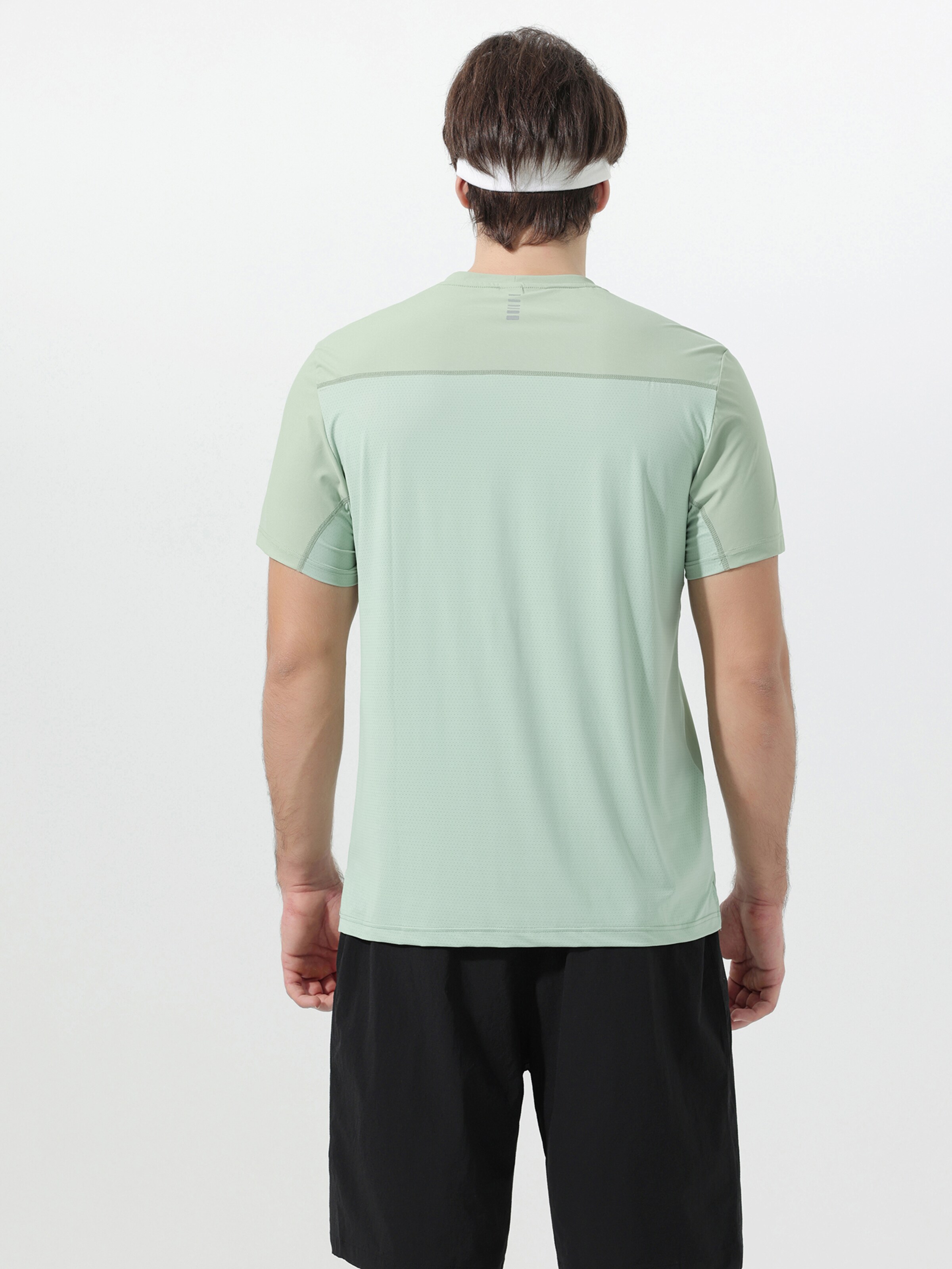 YOUTHUP Performance Shirt 'Lichtschein' in Green
