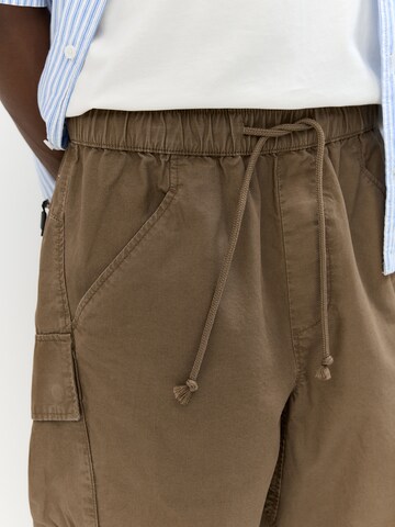 Loosefit Pantaloni cargo 'STWD' di Pull&Bear in beige