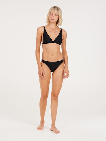 PROTEST Triangel Bikini 'PRTMAUDY' in Schwarz