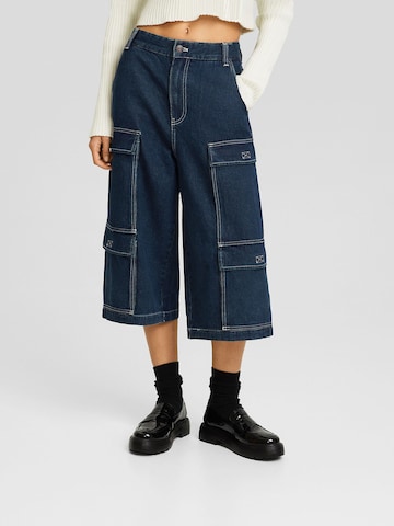 Bershka Wide leg Jeans in Blue: front