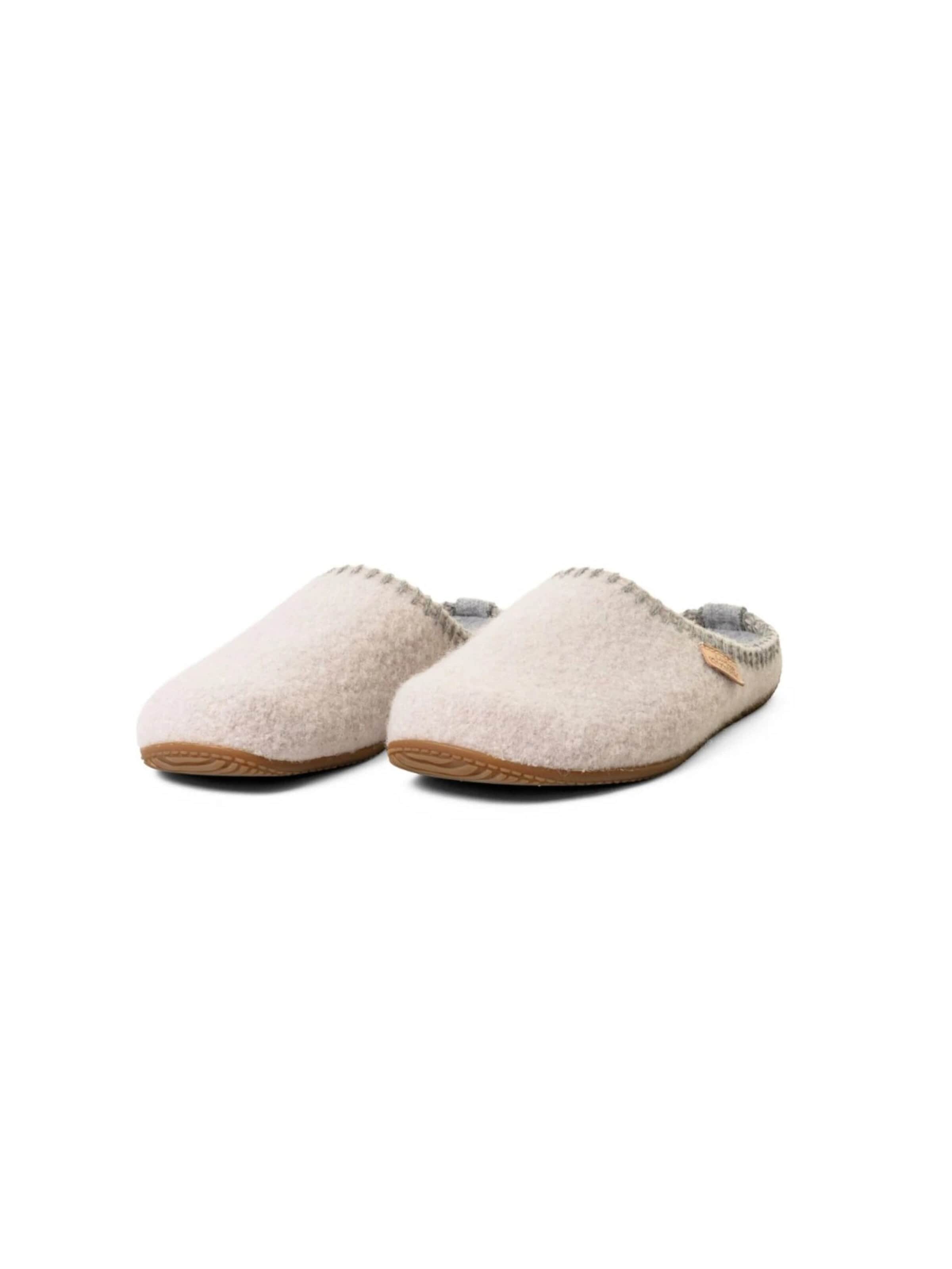 Living Kitzbühel Hausschuh 'Wilder Kaiser Wilder Kaiser'‌‌‌‌‌‌‌‌ in Beige: Vorderseite