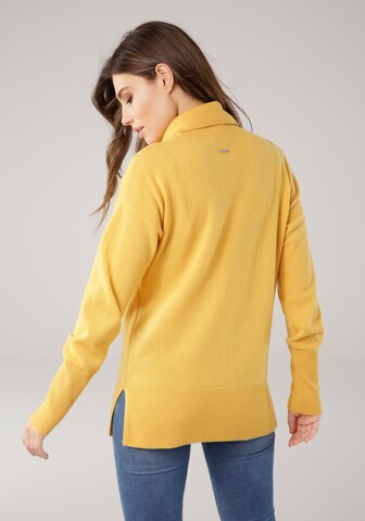 LAURA SCOTT Pullover in Gelb