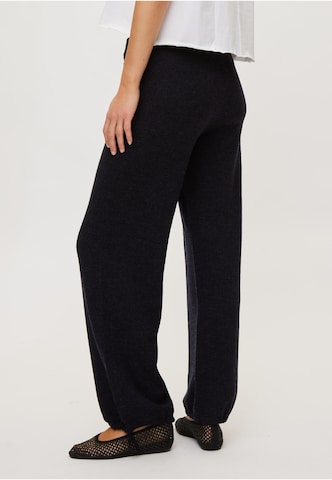 rethinkit studios Tapered Hose 'Keep Me' in Blau