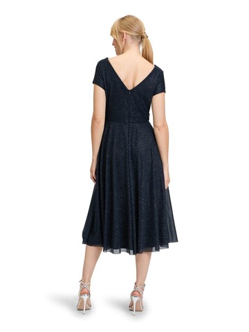 Robe de cocktail Vera Mont en gris