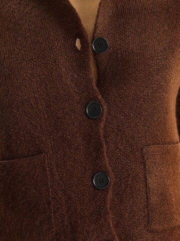 Cardigan Bianco Lucci en marron