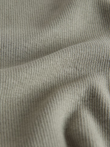 The Set Top in Beige