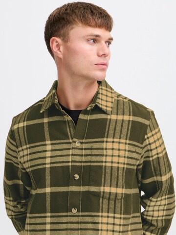 !Solid Regular fit Button Up Shirt 'Nab' in Green