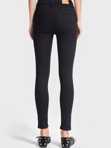 IT'S BASIC Skinny Jeans 'Skinny High Rise Jeans - Jet Black' in Zwart