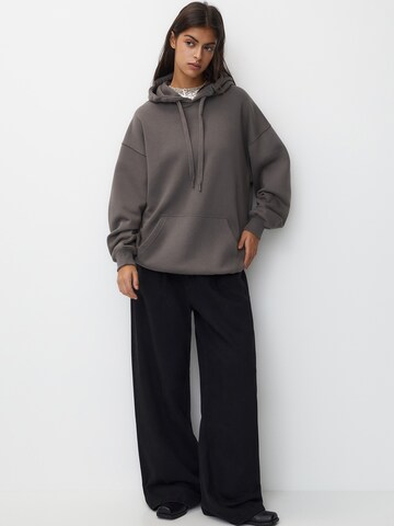 Pull&Bear Sweatshirt i grå