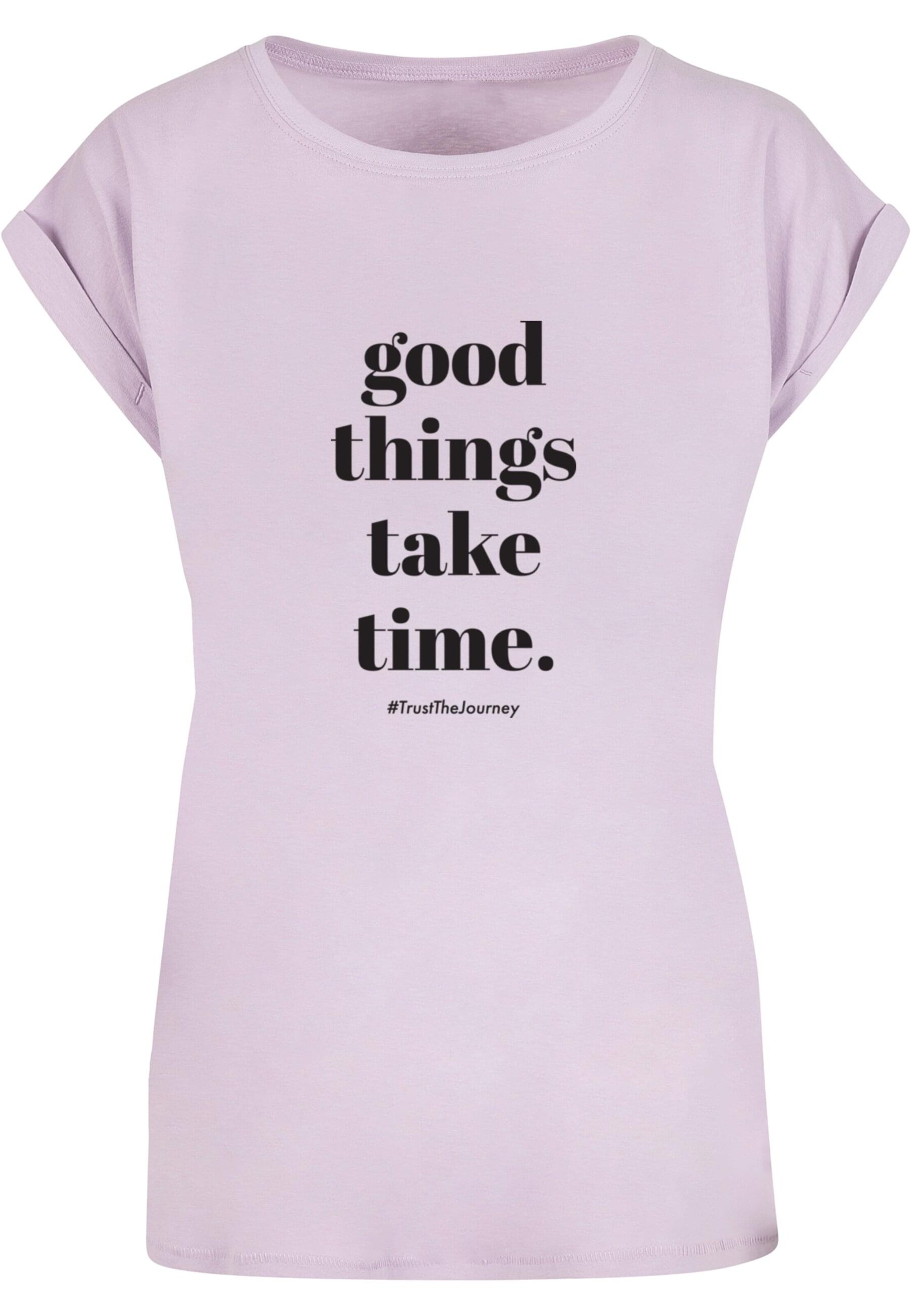 Merchcode Shirt 'Good Things Take Time' in Lila: voorkant