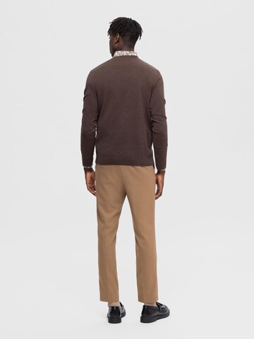 SELECTED HOMME Sweater 'Berg' in Brown