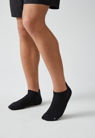 SNOCKS Ankle Socks in Black