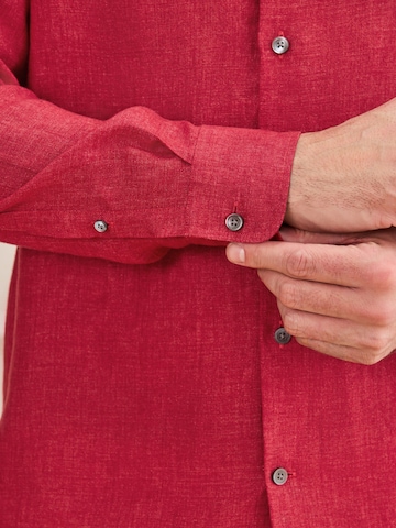 Next - Ajuste regular Camisa 'Signature' en rojo