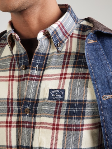Comfort fit Camicia di Superdry in beige