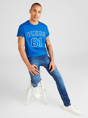 GUESS T-Shirt in Blau