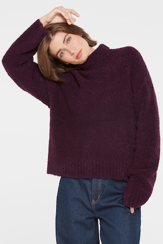 SENSES.THE LABEL Sweater in Red: front