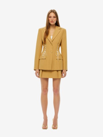 NOCTURNE - Blazer en amarillo