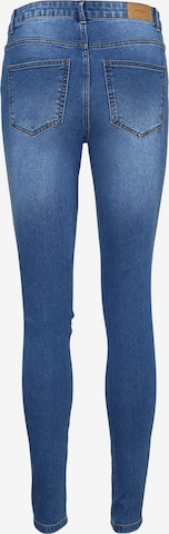 Slimfit Jeans 'June' de la VERO MODA pe albastru