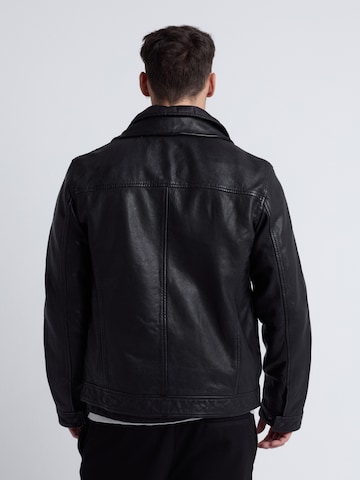 JCC Between-season jacket in Black