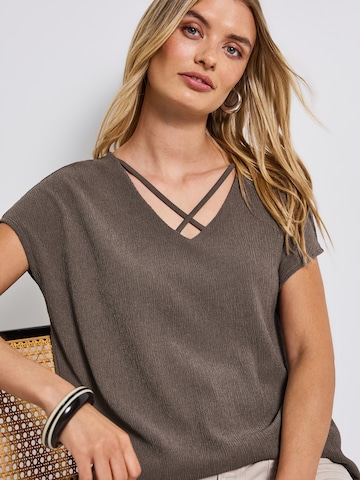 STREET ONE Shirt in Beige: front